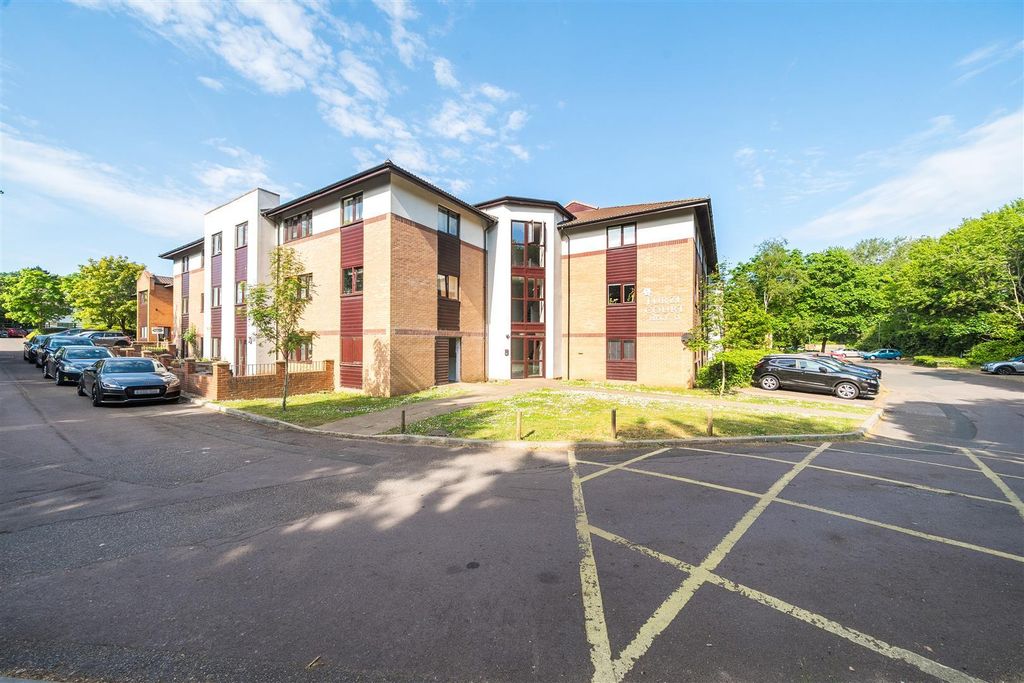 Property photo 1 of 15 Front