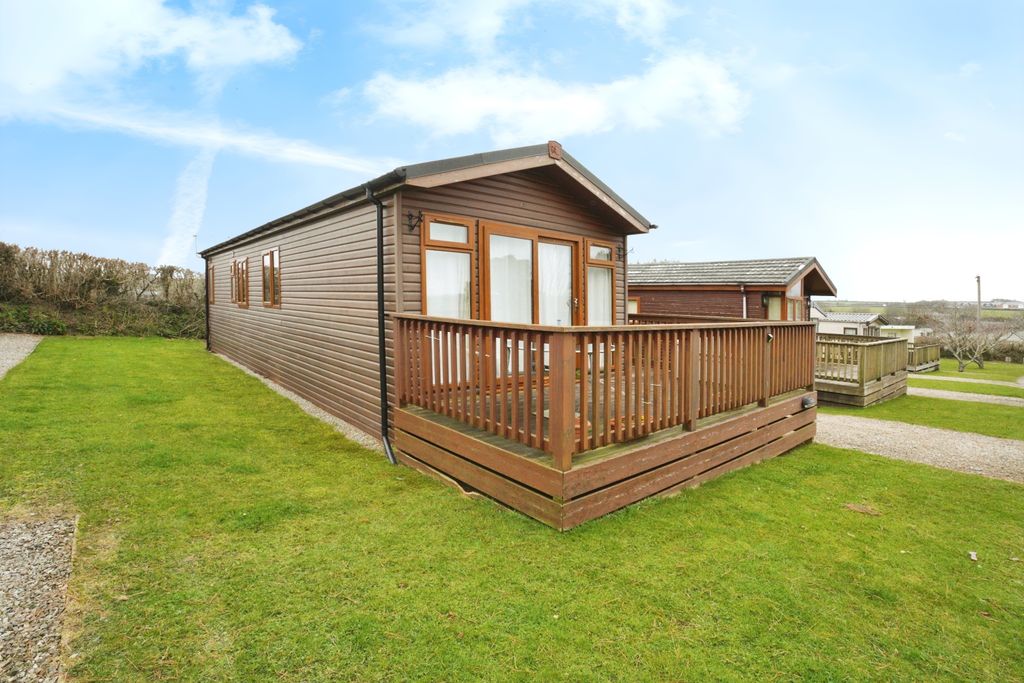 Property photo 1 of 17 Photography