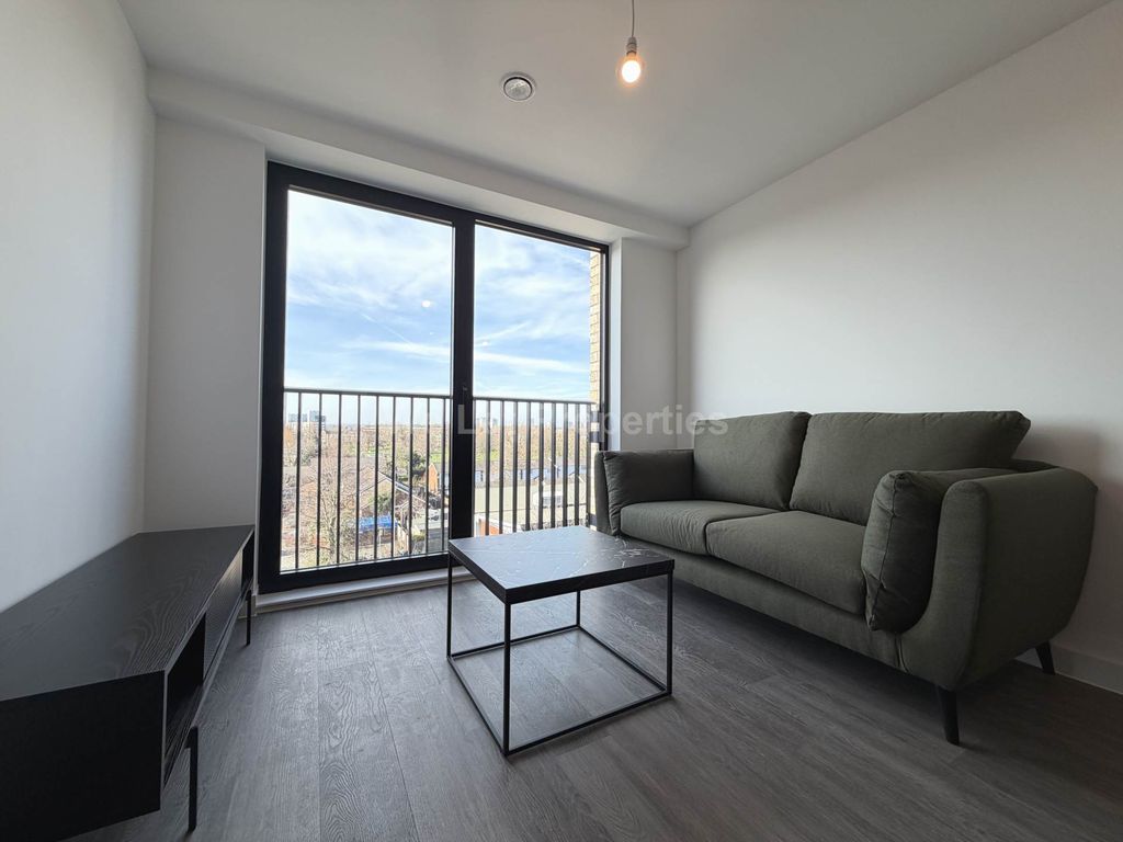 Property photo 3 of 26