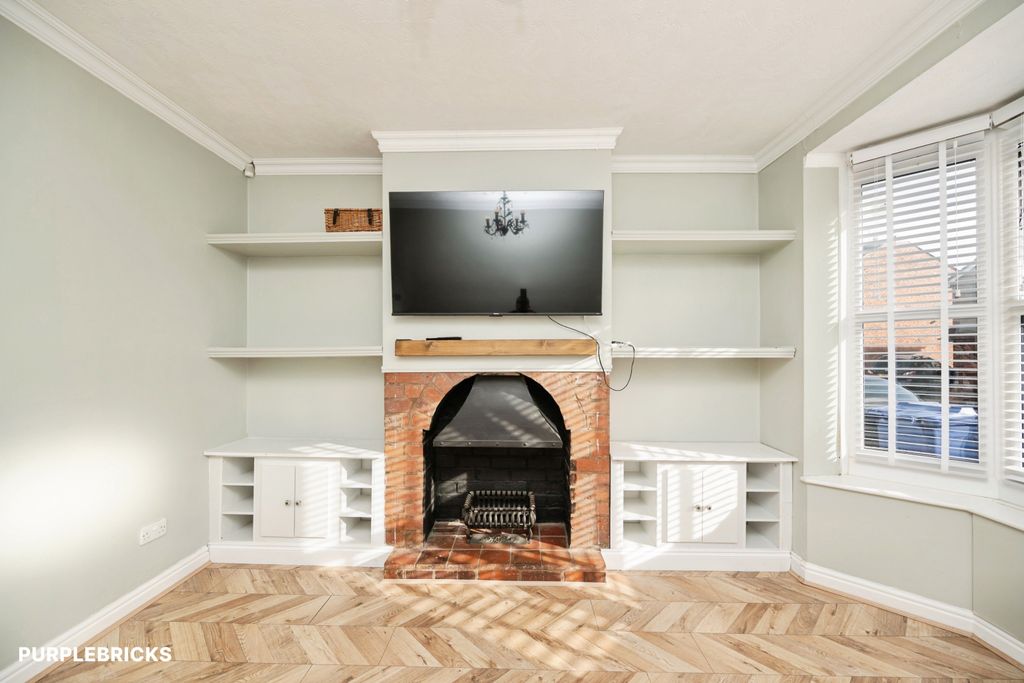 Property photo 3 of 17