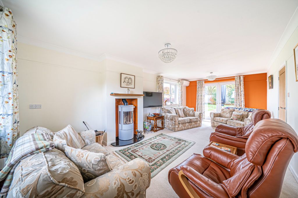 Property photo 3 of 29