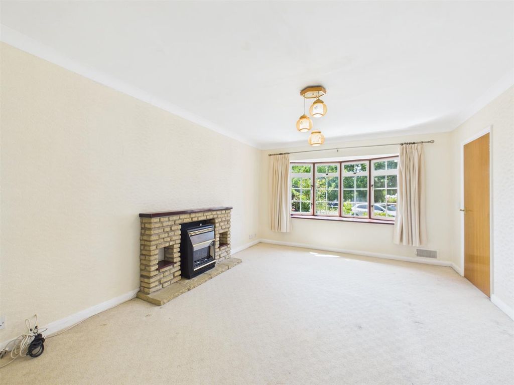 Property photo 3 of 14 Cam05080G0-Pr0417-Still003.Jpg