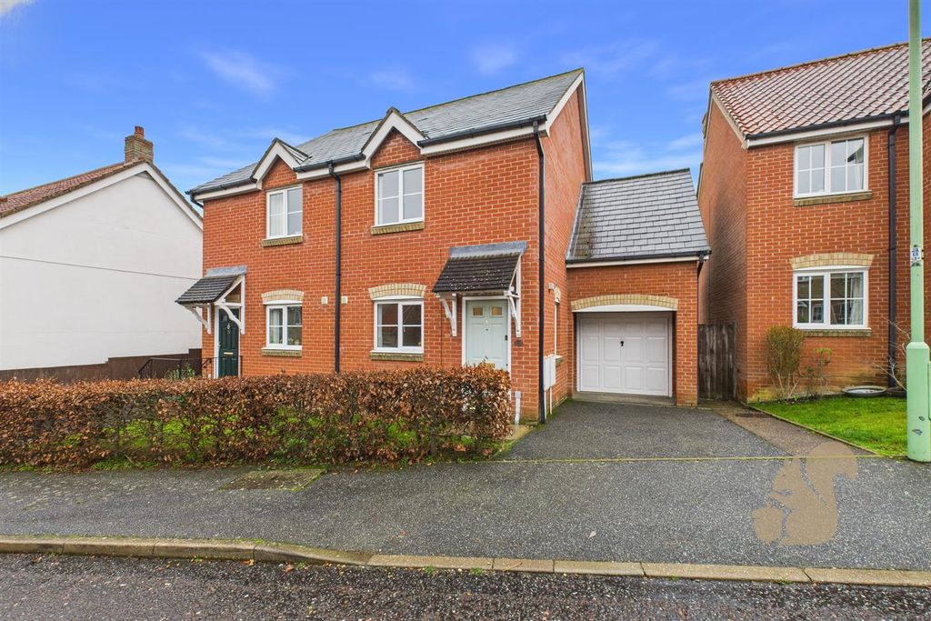 Property photo 1 of 14 Front