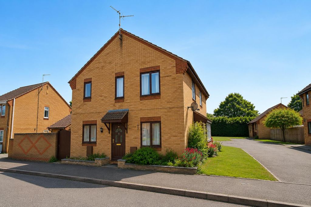 Property photo 1 of 10 65 Hoylake Front.Png