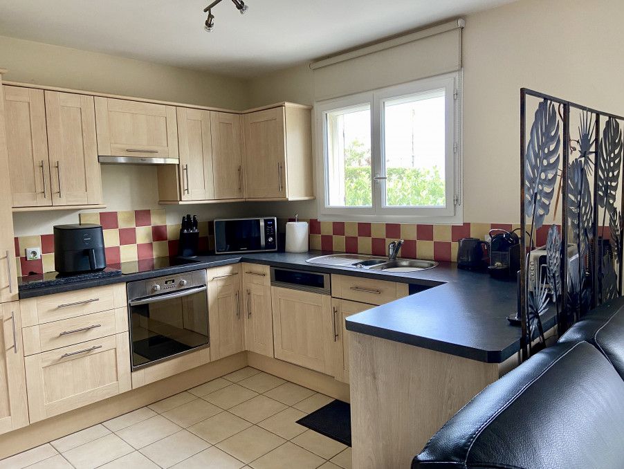 Property photo 2 of 25