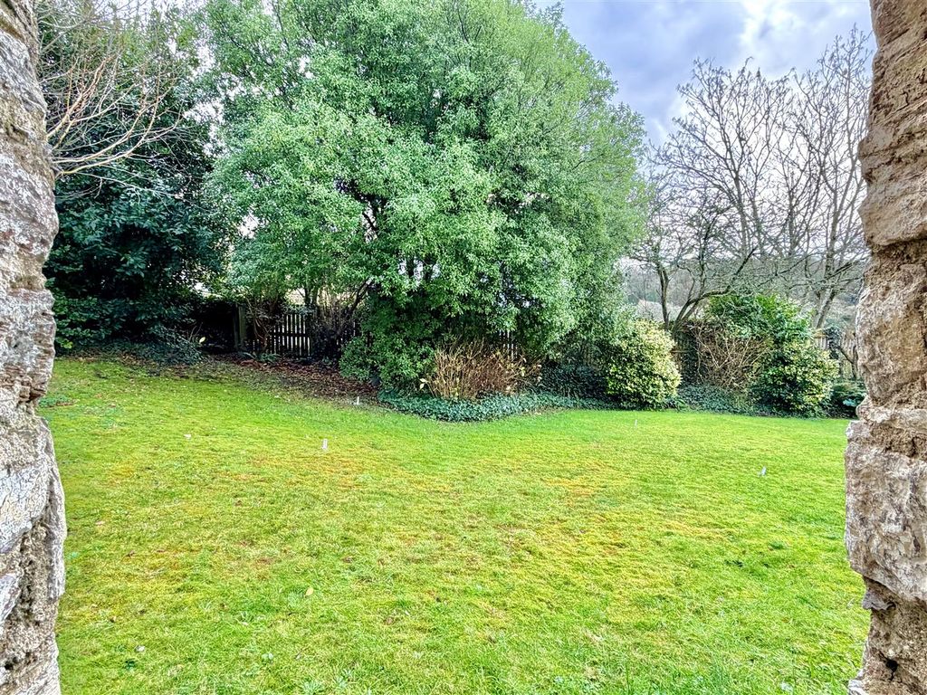 Property photo 2 of 17 Img_1437.Jpeg