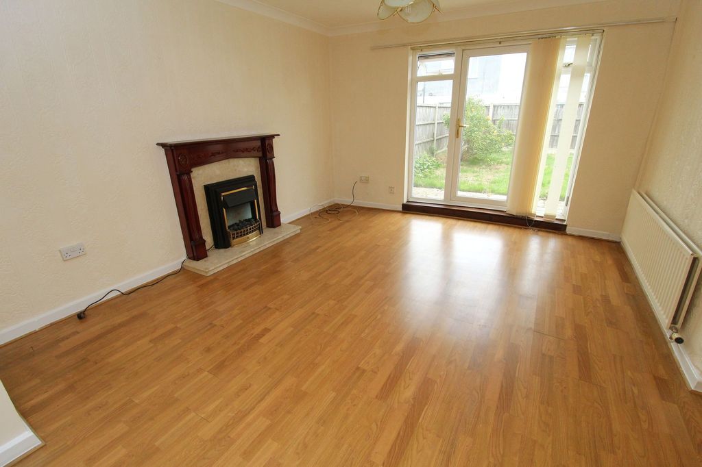 Property photo 3 of 21