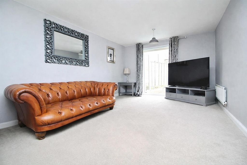 Property photo 3 of 24 2.Png