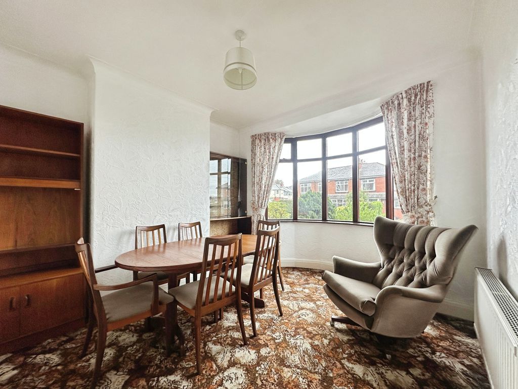 Property photo 3 of 16 Dining Room