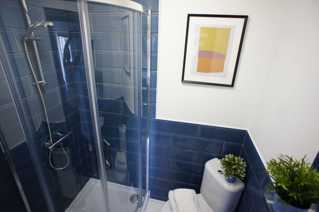 Property photo 3 of 3 Room