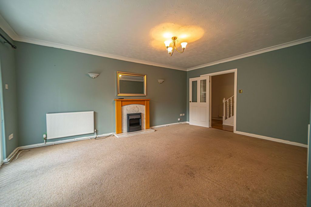 Property photo 3 of 31