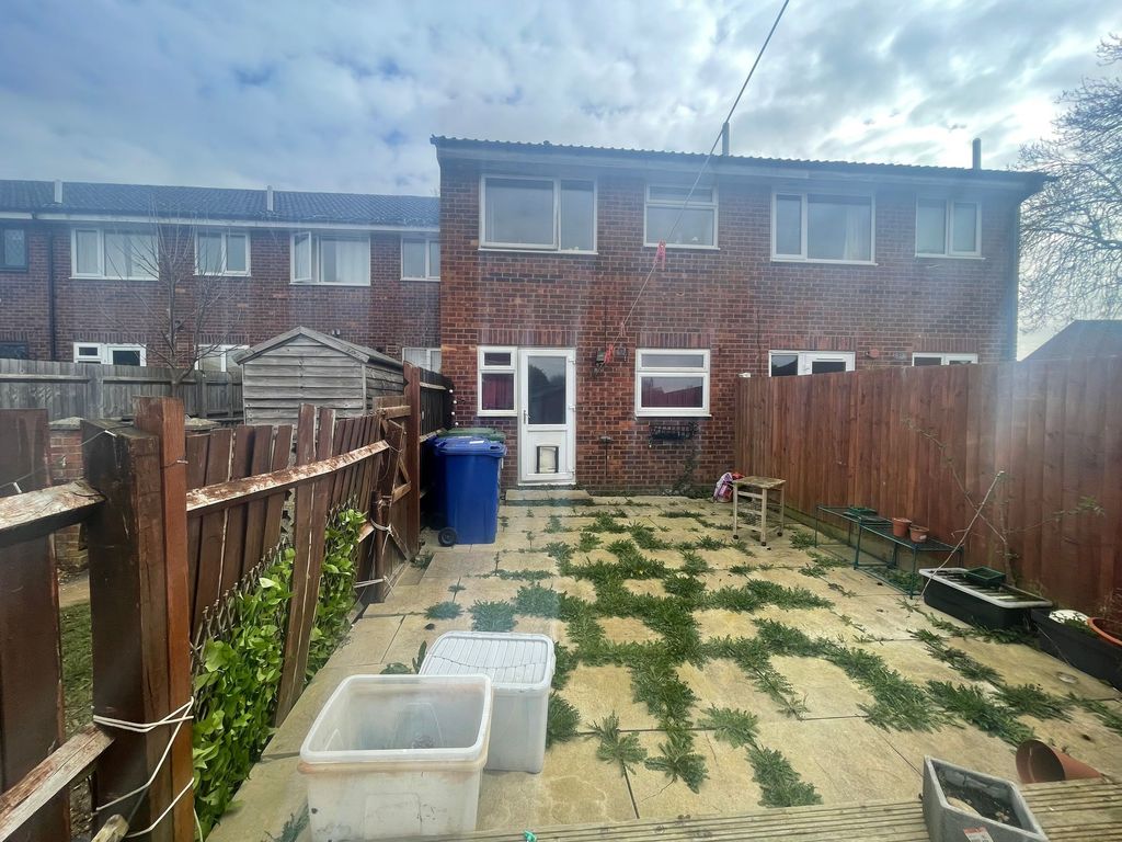 Property photo 3 of 20