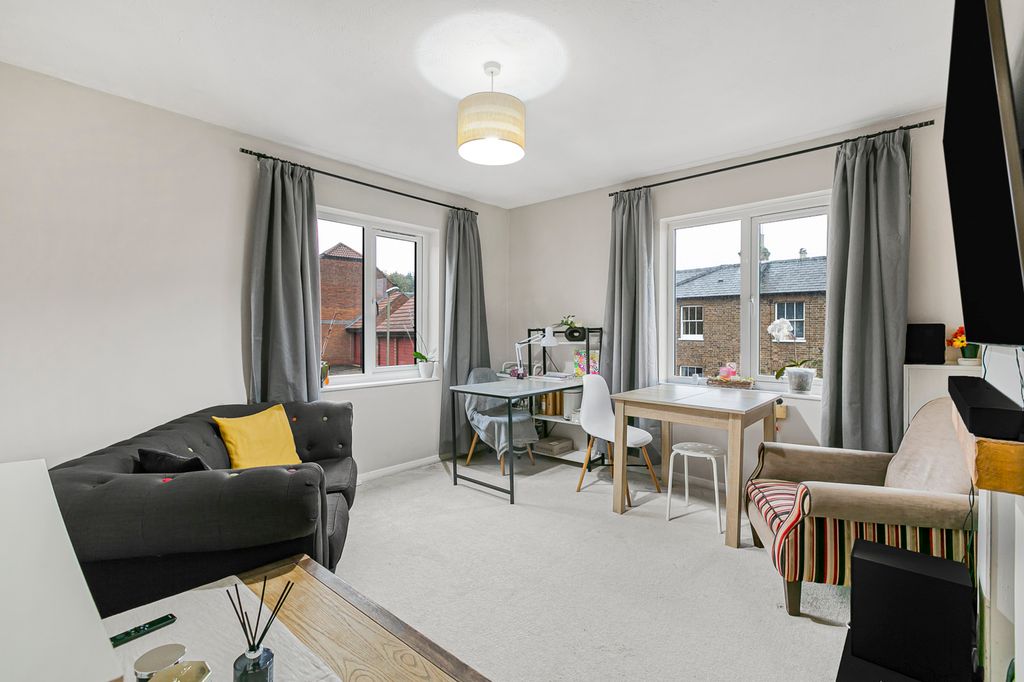 Property photo 2 of 11 Reception Room