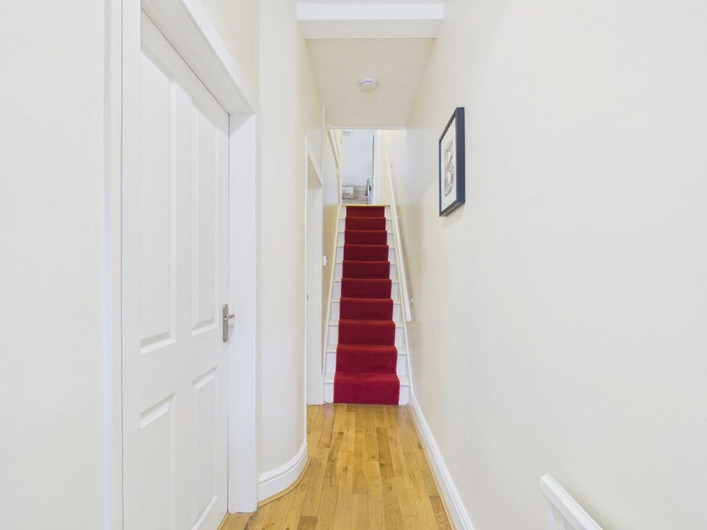 Property photo 2 of 30