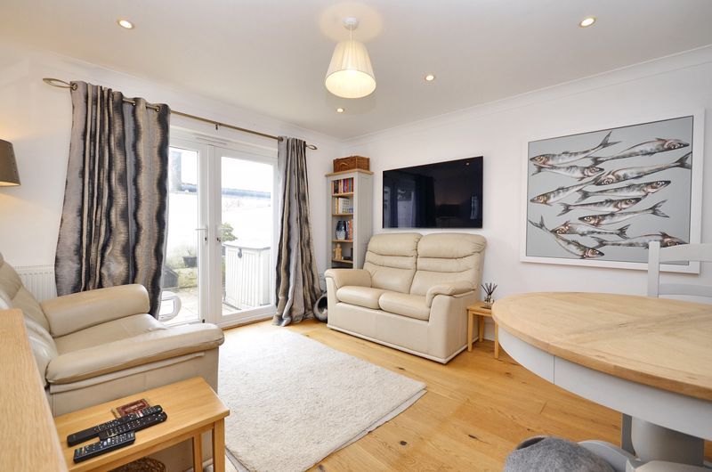 Property photo 2 of 13 Photo 4