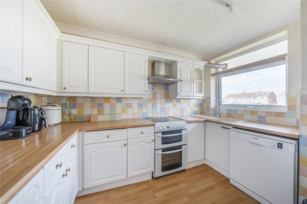 Property photo 3 of 8