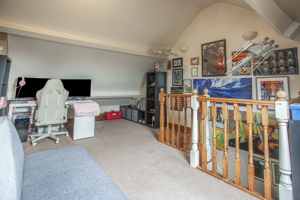 Property photo 2 of 20 Img_0038