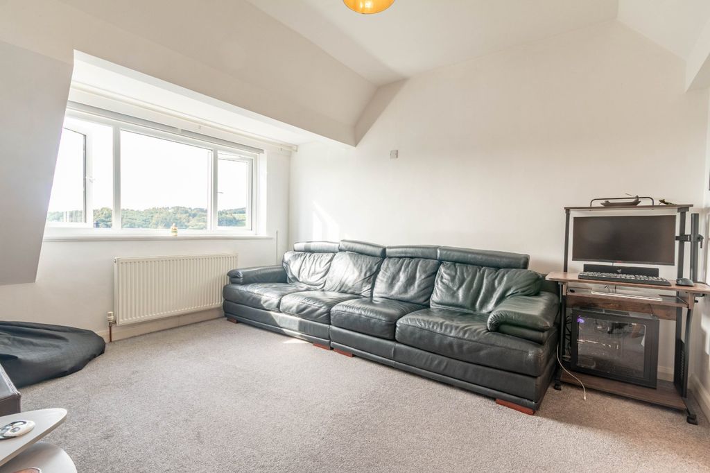 Property photo 3 of 9 Picture No. 05
