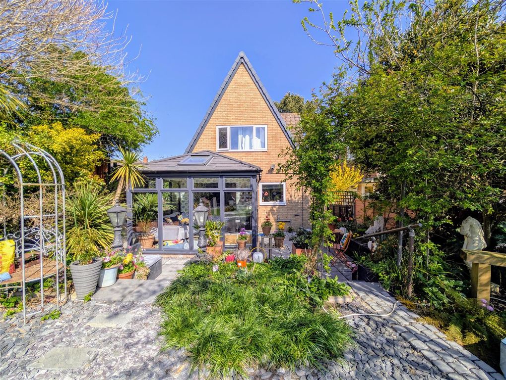 Property photo 1 of 21