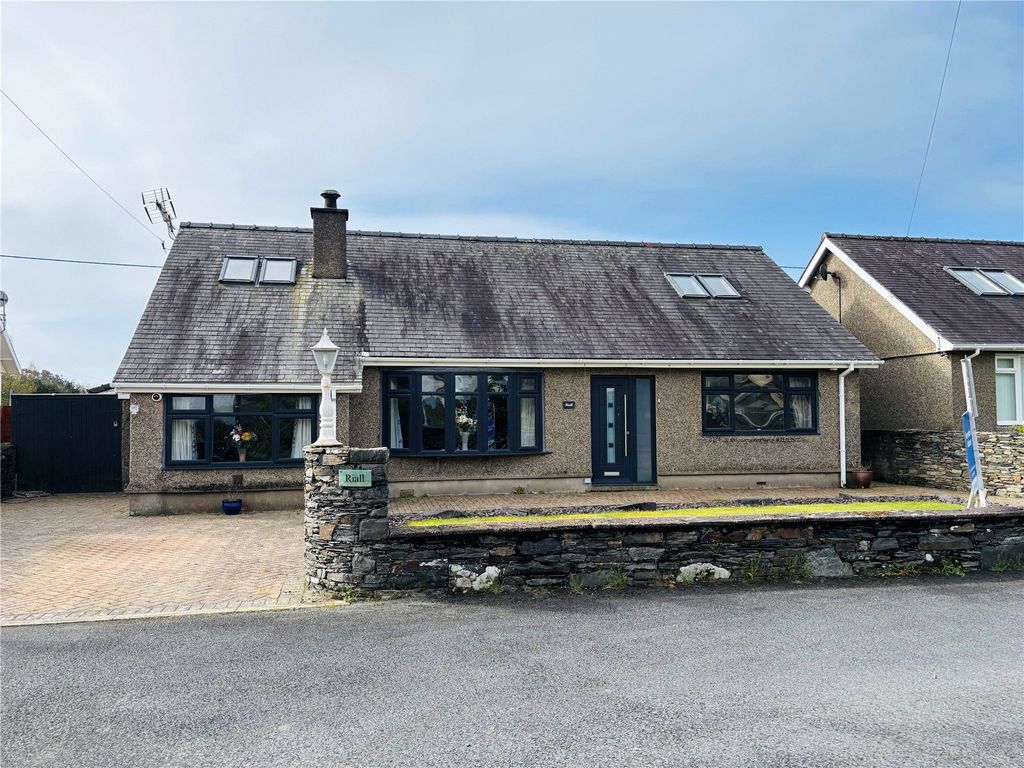 Property photo 1 of 24 Picture No. 34