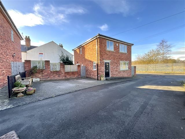 Property photo 2 of 21 Road Side