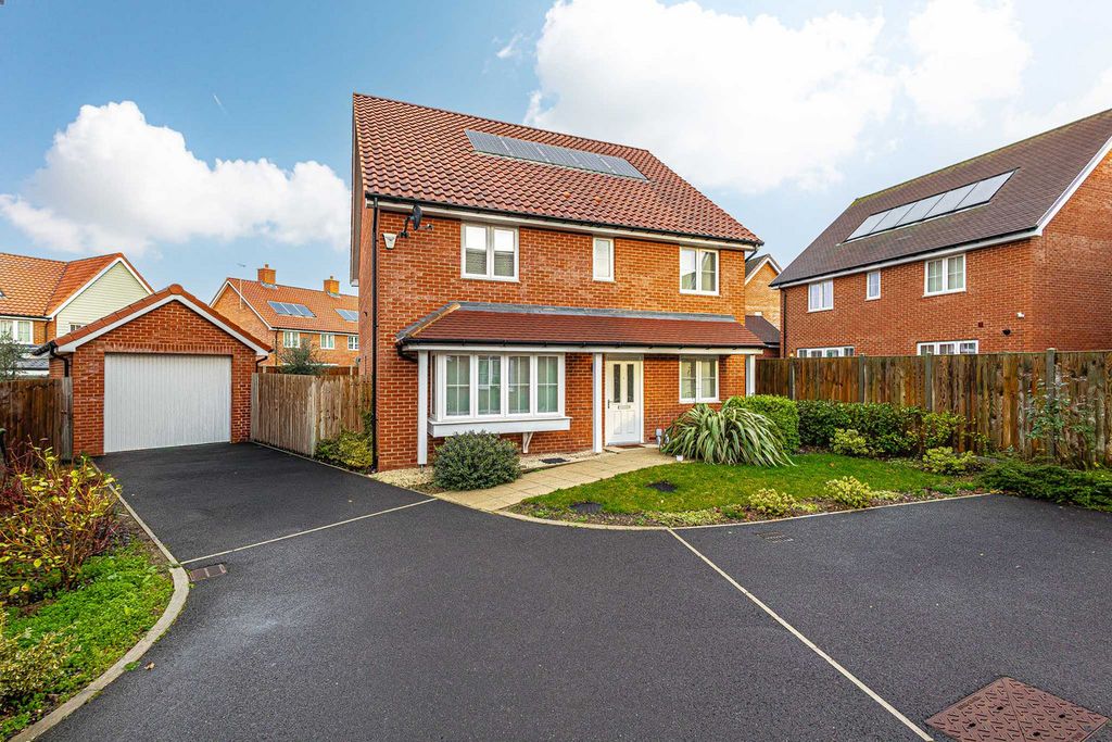 Property photo 1 of 23