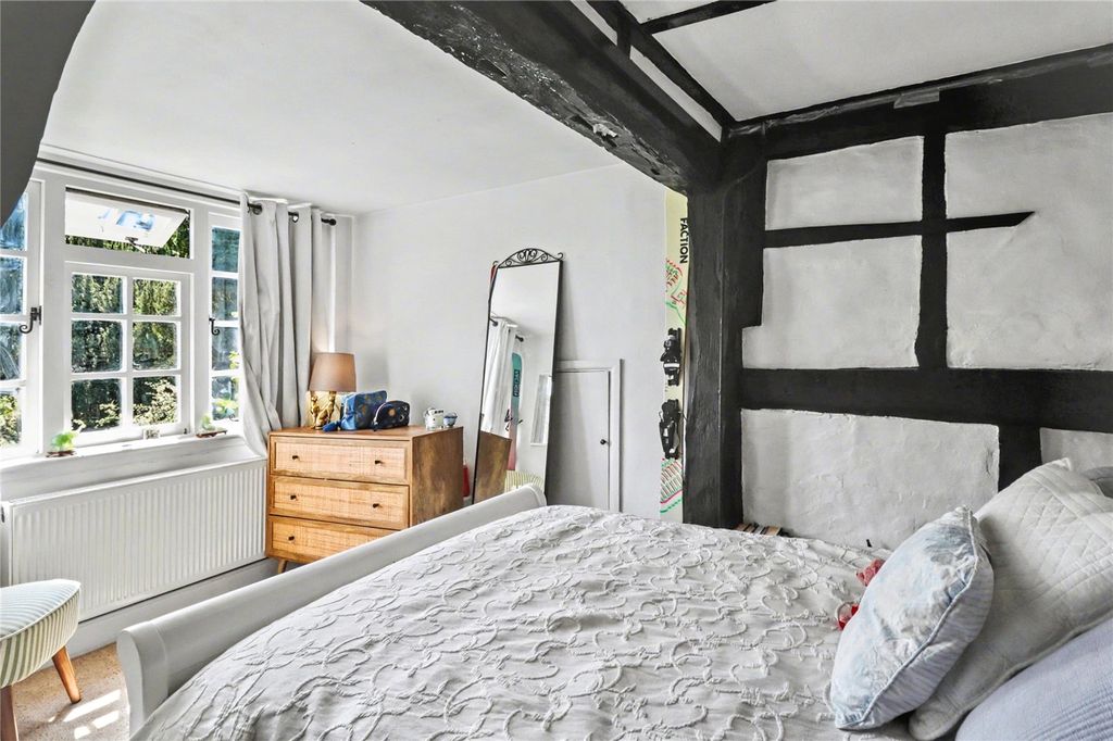 Property photo 3 of 19 Bedroom