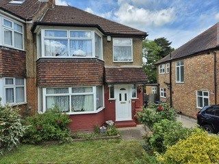 Property photo 1 of 15 3 Bedroom Semi-Detached House