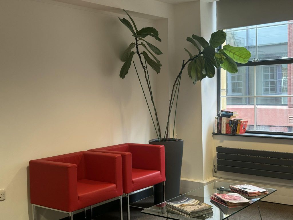 Property photo 3 of 19 Moorgate House Reception Area Seating Detail.Png