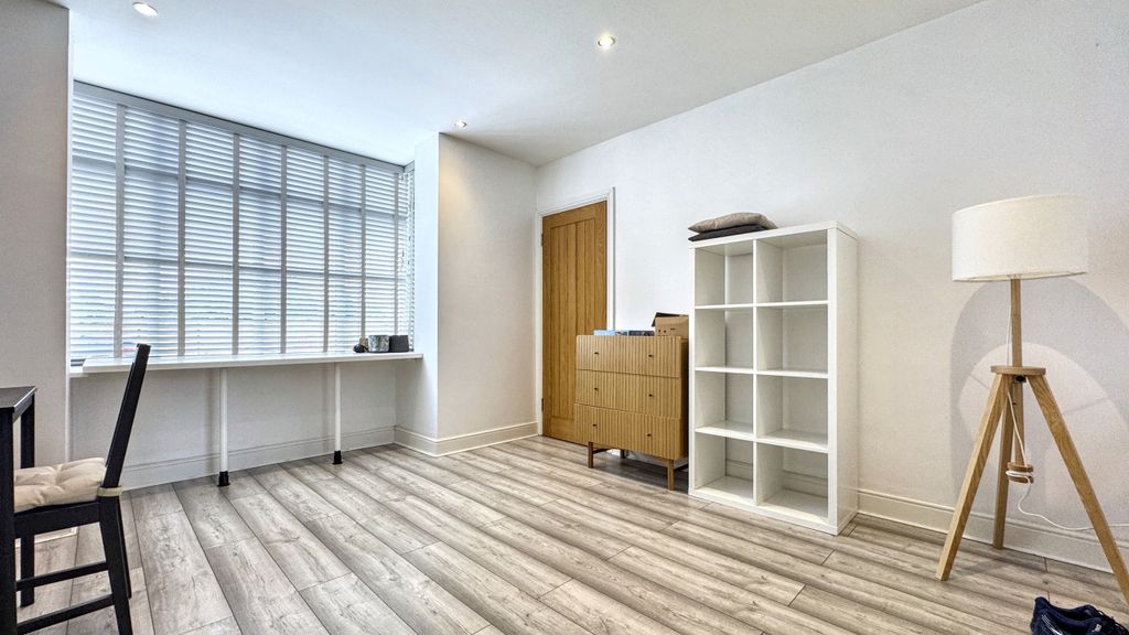 Property photo 2 of 11 Img_8059.Jpeg