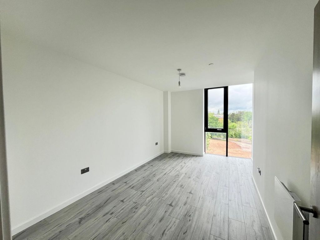 Property photo 3 of 4