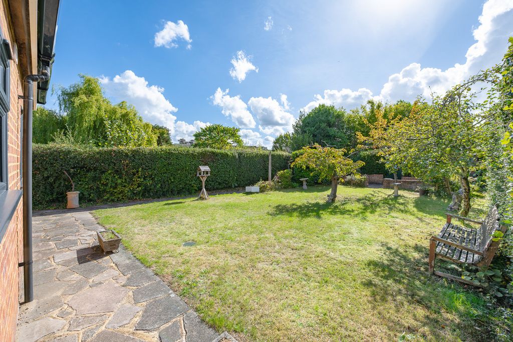 Property photo 3 of 25