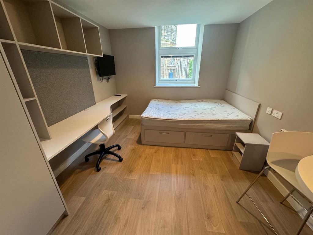 Property photo 3 of 5 Tyne Bridge Second Floor Standard Studio Bed And d