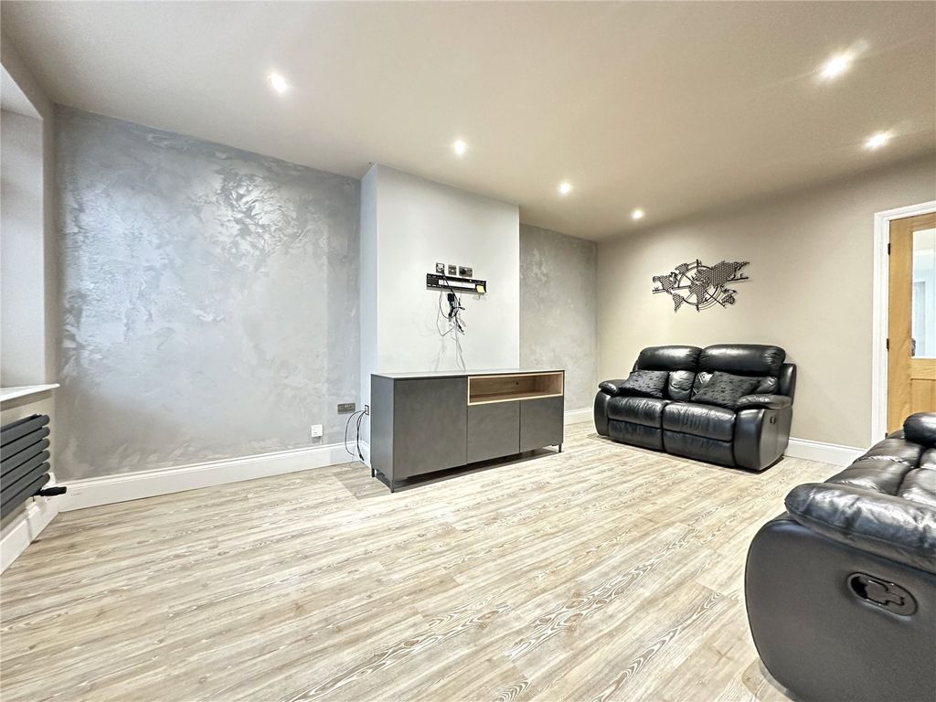 Property photo 2 of 13 Picture No. 07