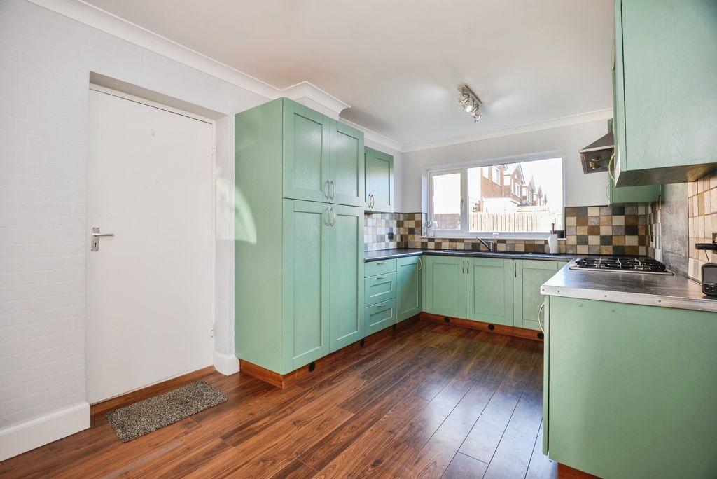 Property photo 3 of 15 Dsc_9604