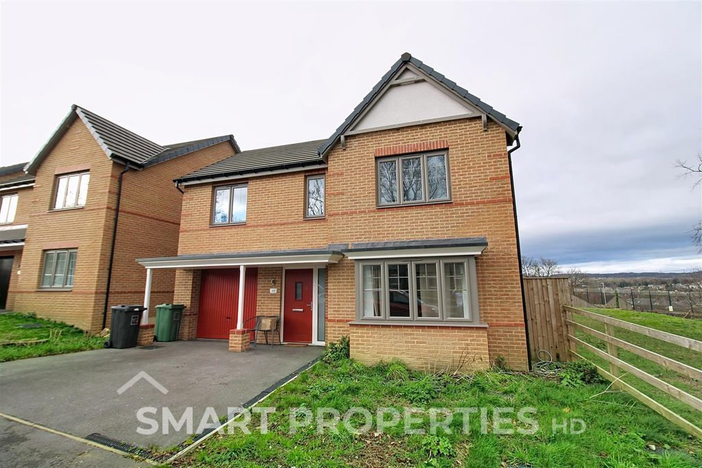 Property photo 2 of 19 Exterior