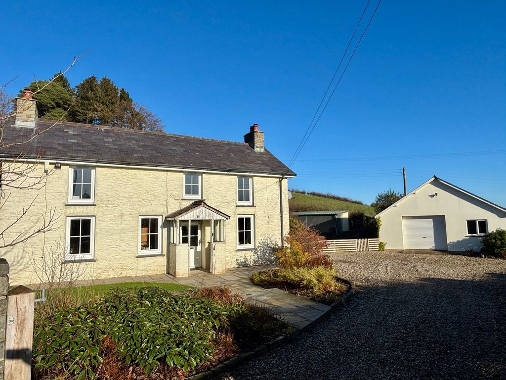 Property photo 2 of 30