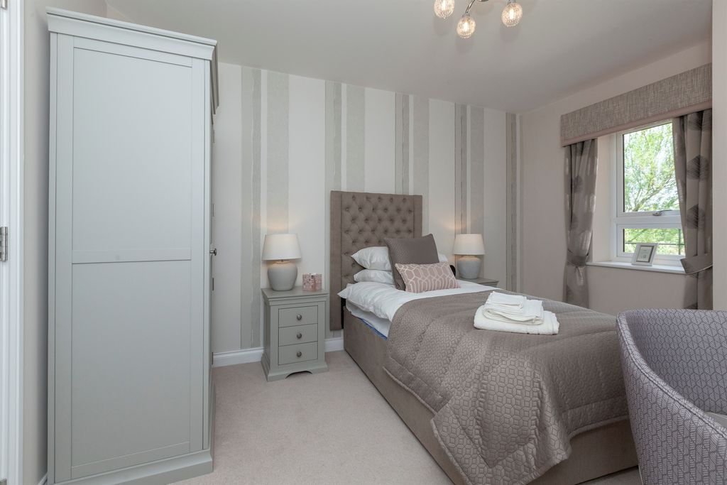 Property photo 2 of 13