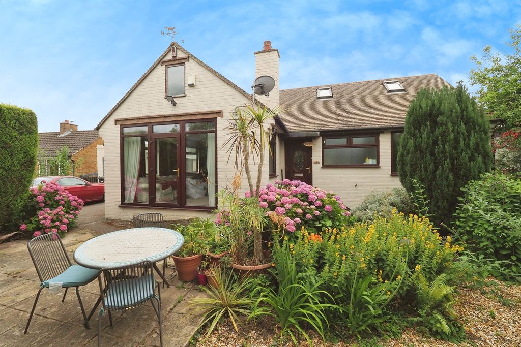Property photo 1 of 21