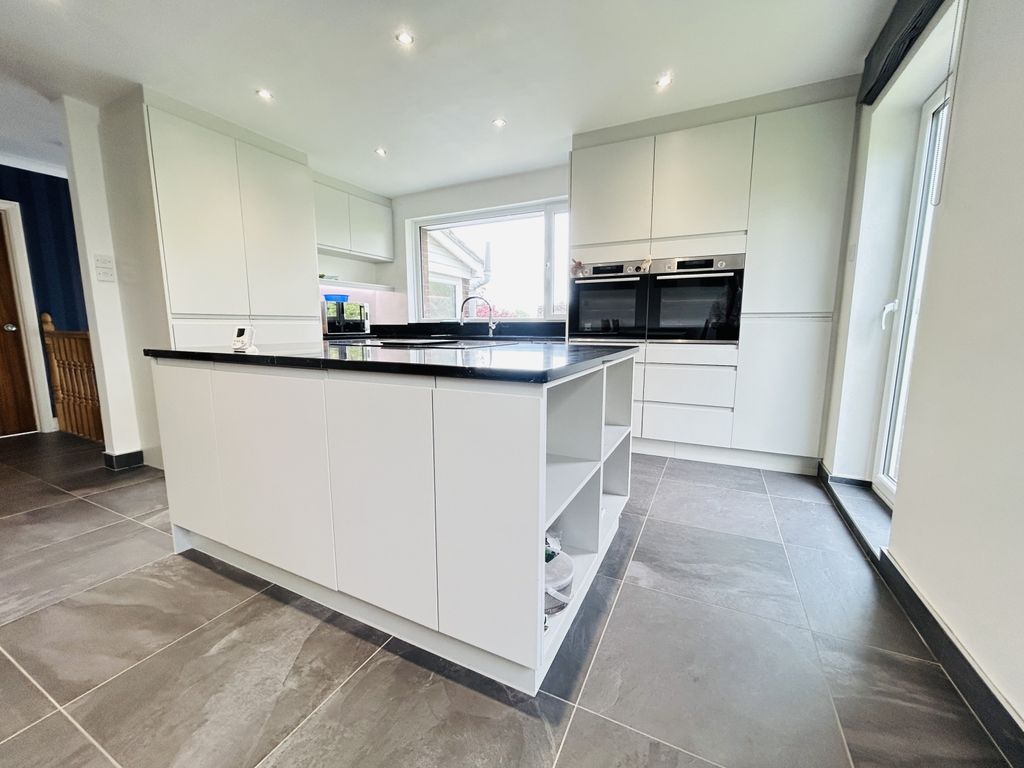 Additional image 8 of 5 bed detached house for saleArchery Rise, Durham DH1