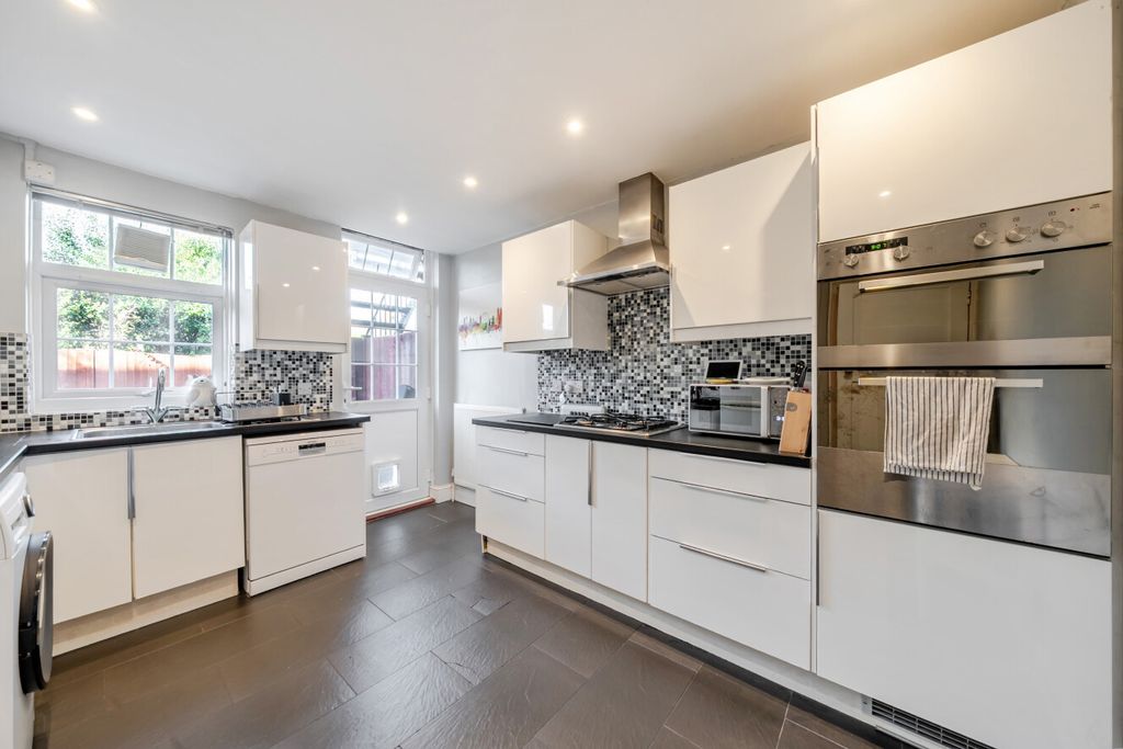 Property photo 3 of 21 1527288-2-6Abf737...