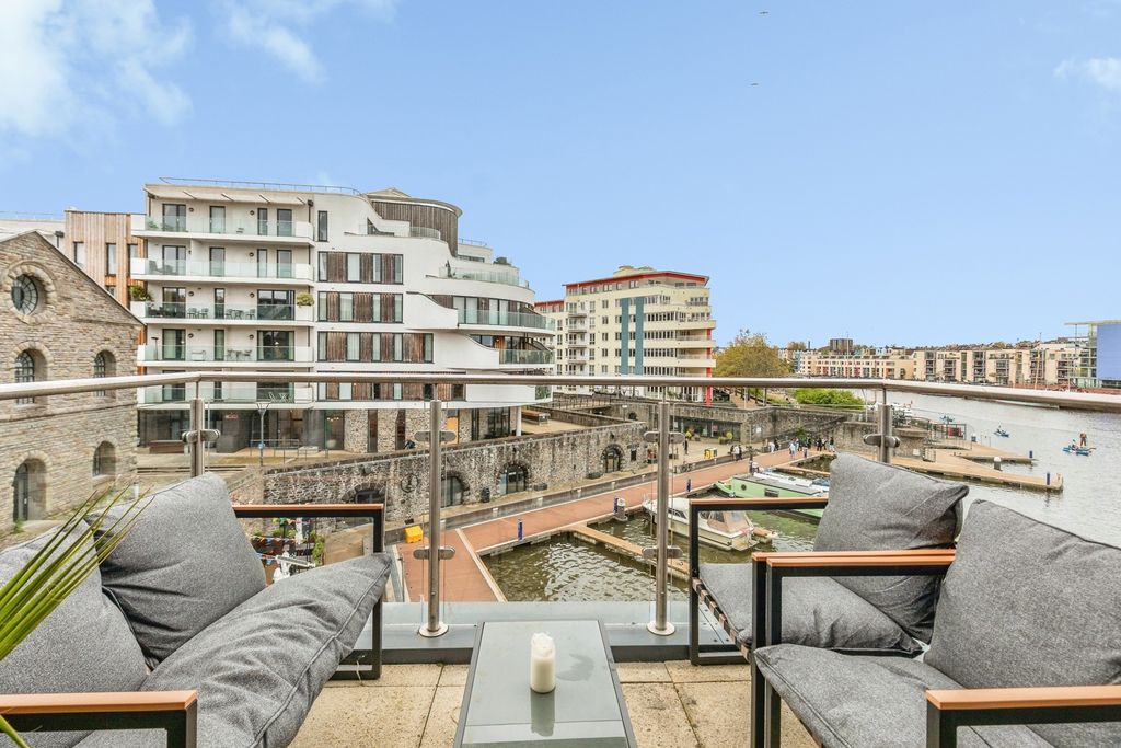 Property photo 1 of 14 Pbox-Img.Jpg