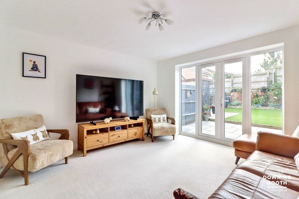 Property photo 2 of 19