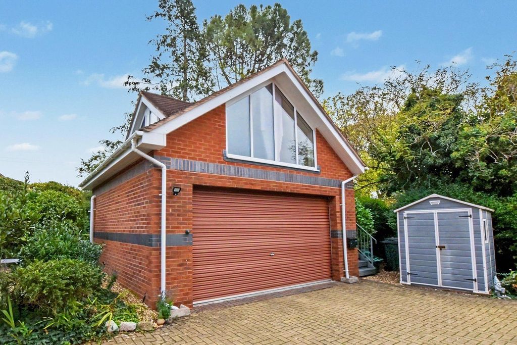 Property photo 3 of 8 Picture No. 26