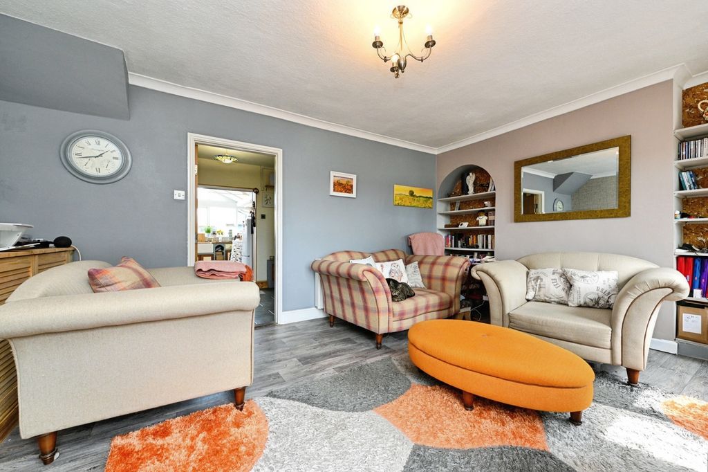 Property photo 2 of 15 Pbox-Img.Jpg