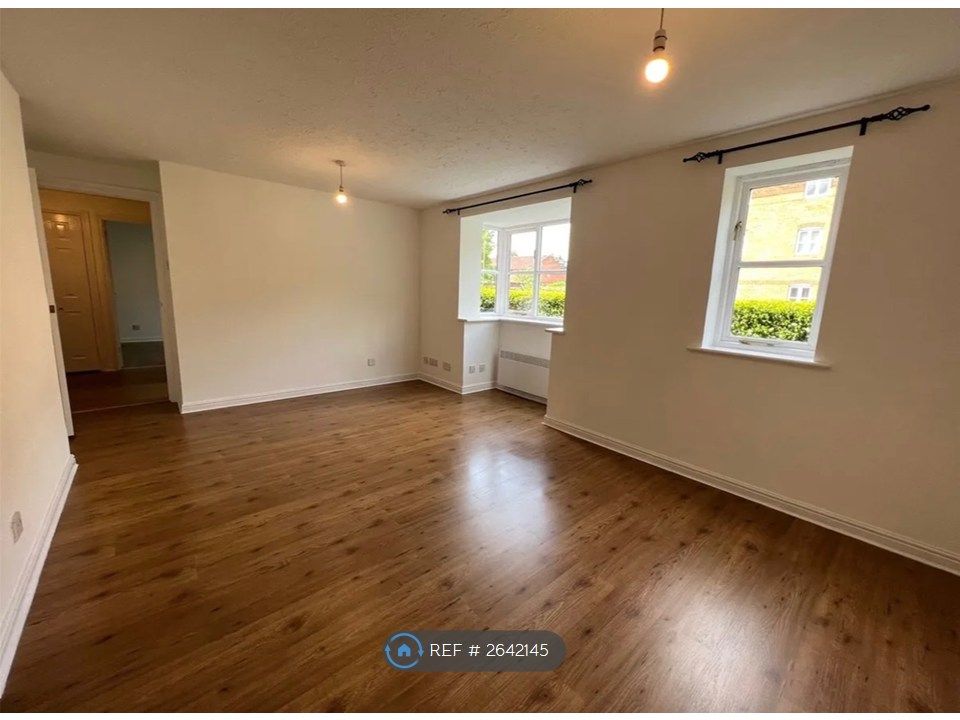 Property photo 3 of 8