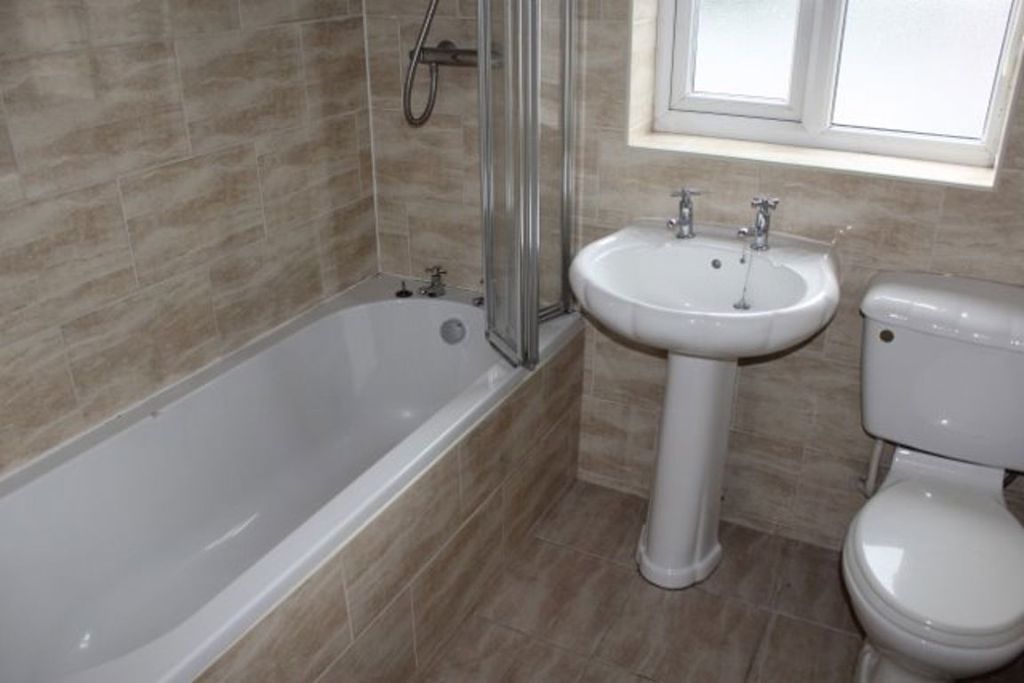 Property photo 2 of 3