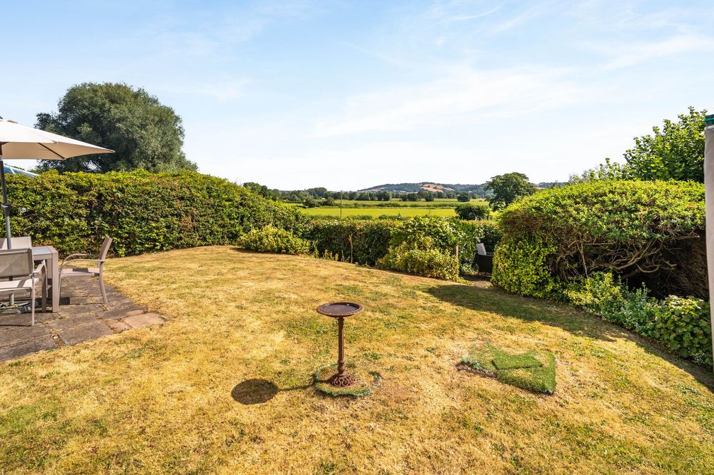 Property photo 2 of 23