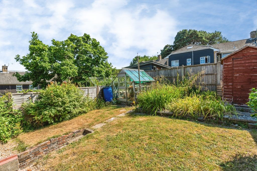 Property photo 3 of 17 Pbox-Img.Jpg