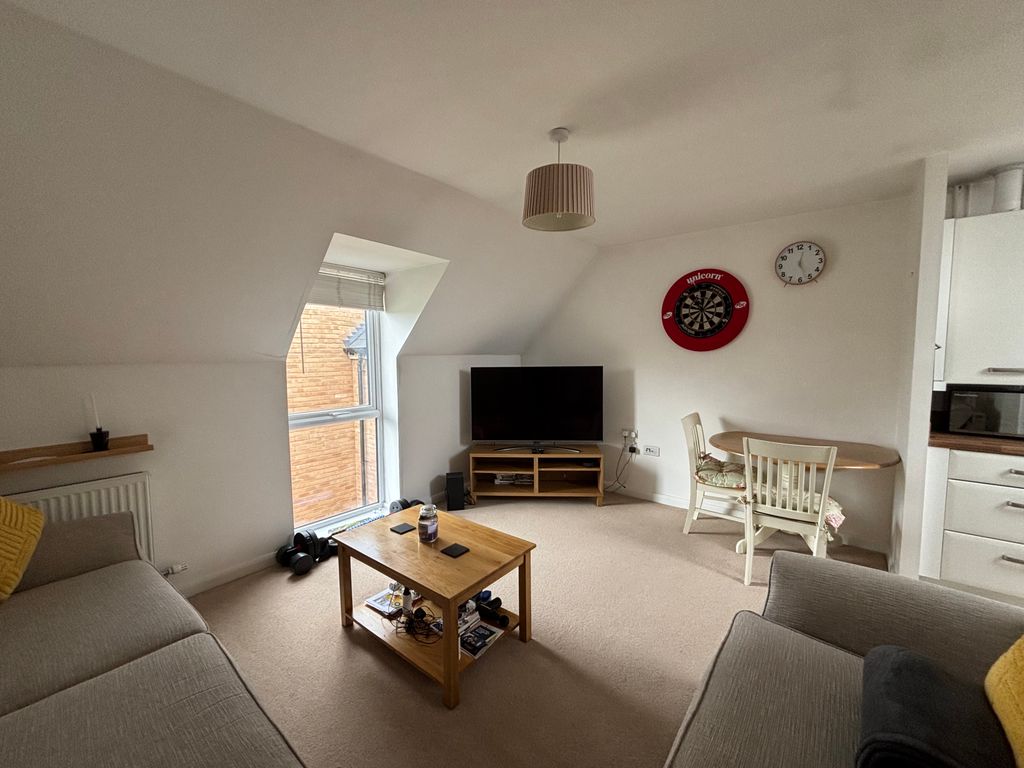 Property photo 3 of 6 Living Room